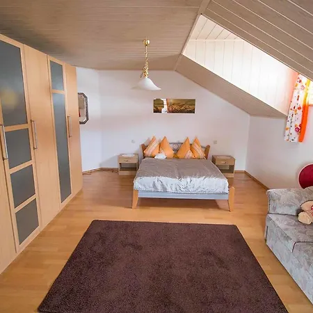 Mirtei Apartment *